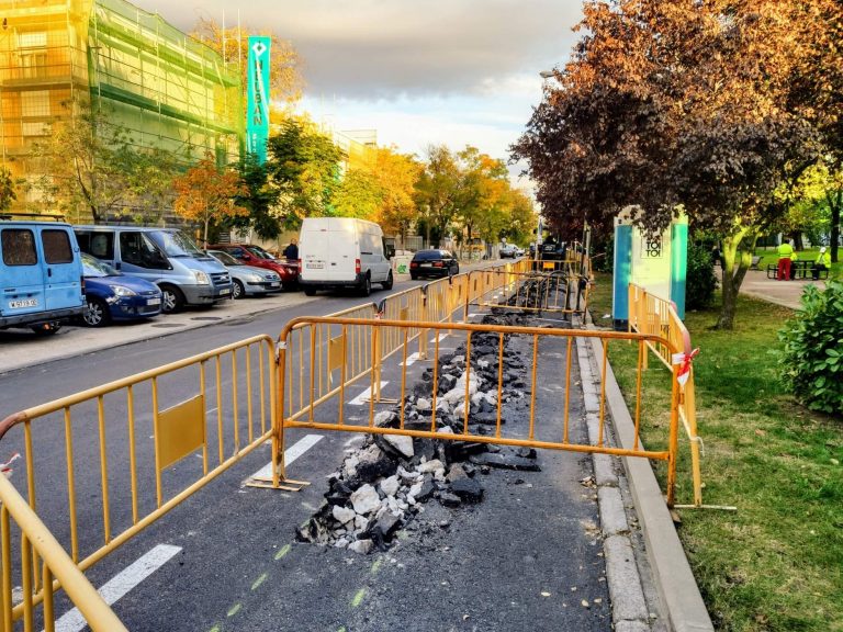 Obras en la calle Salinas de Rosío