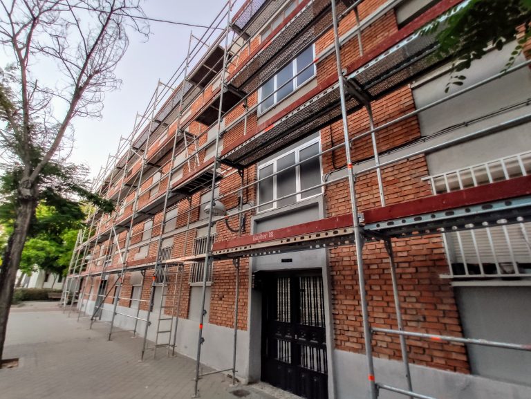 Rehabilitación de un edificio en el barrio del Aeropuerto