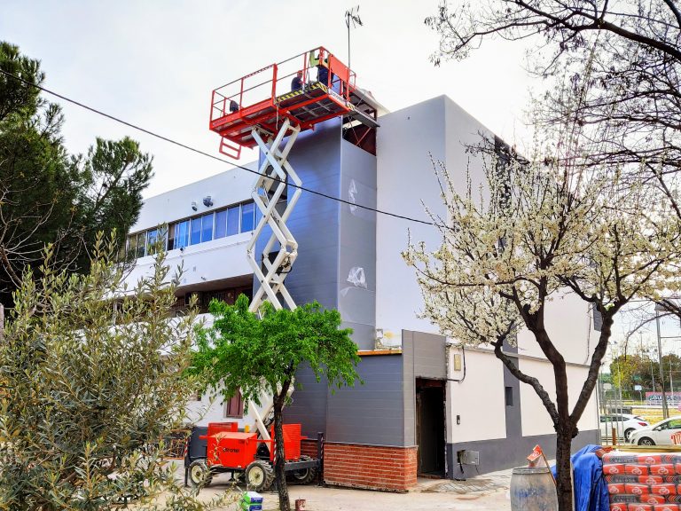 Rehabilitación de un edificio en el barrio del Aeropuerto
